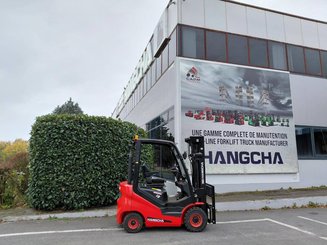 Four wheel front forklift Hangcha XF18D-2