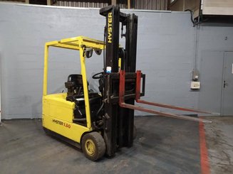 Three wheel front forklift Hyster J1.80XMT - 1