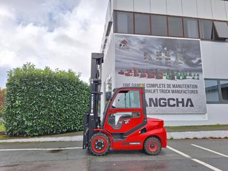Four wheel front forklift Hangcha XF35D-2 - 2