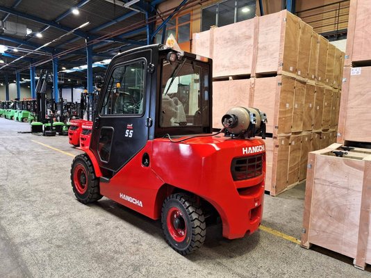 Four wheel counterbalanced forklift - XF55G