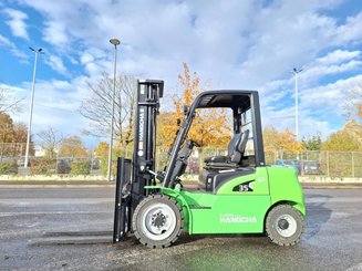 Four wheel front forklift Hangcha XE35-H