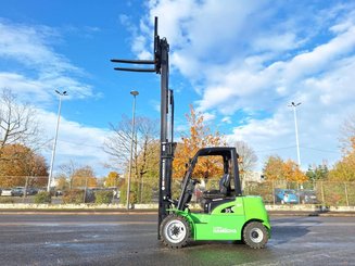 Four wheel front forklift Hangcha XE35-H