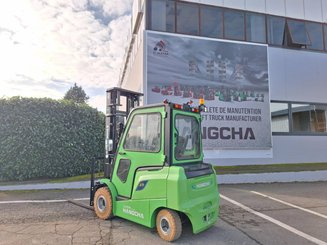 Four wheel front forklift Hangcha AE25-I