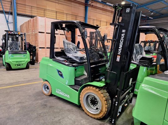 Four wheel front forklift Hangcha AE35-I - 1