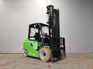 Four wheel front forklift Hangcha AE35-I