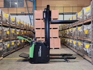 Stacker truck with folding platform Hangcha CDD16-AC2S-LI