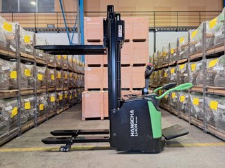 Stacker truck with folding platform Hangcha CDD16-AC2S-LI