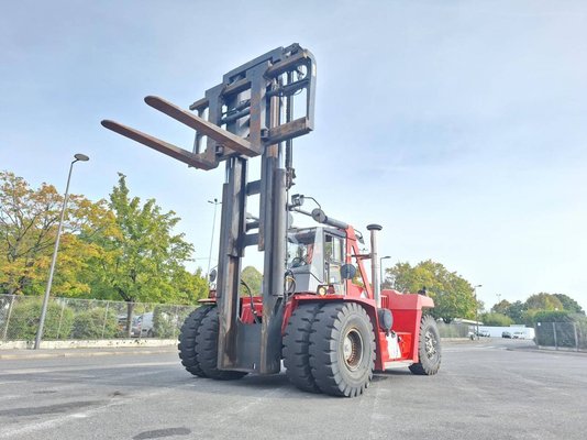 Four wheel front forklift Kalmar DCF370-1200 - 1
