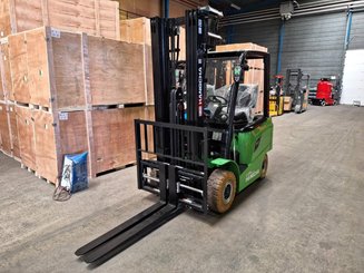 Four wheel front forklift Hangcha AE20Ci