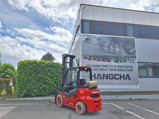 Four wheel front forklift Hangcha XF35G-2