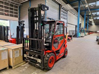 Four wheel front forklift Hangcha XF30D-2 - 1