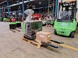 Stand-on pallet truck Hangcha CBD20-AC2S-i