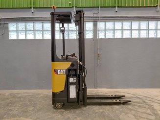 Stand-on pallet stacker Caterpillar NSR16N