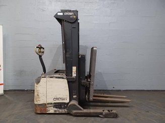 Pallet stacker Crown SHR5540-1.6
