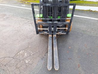 Four wheel front forklift Hangcha AE25-I