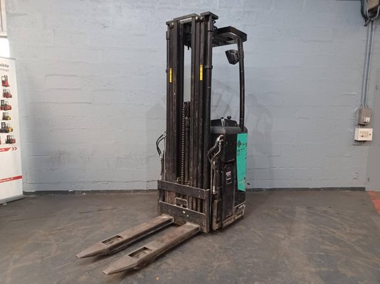 Stand-on pallet stacker Caterpillar NSR16N - 1