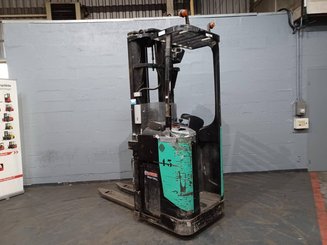 Stand-on pallet stacker Caterpillar NSR20N - 2