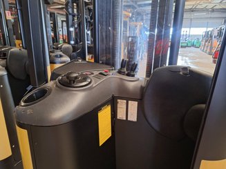 Stand-on pallet stacker Caterpillar NSR16N