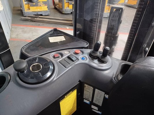 Stand-on pallet stacker Caterpillar NSR16N - 1