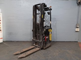 Stand-on pallet stacker Caterpillar NSR20N