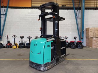 Man-up order picker Caterpillar NOH10N