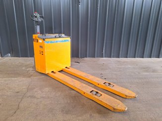 Pedestrian pallet truck OMG 330K - 5