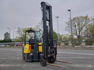 Articulated forklift Aisle Master 20whe - 1