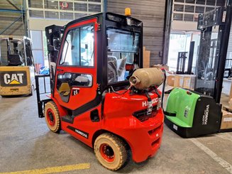 Four wheel front forklift Hangcha XF25G-2