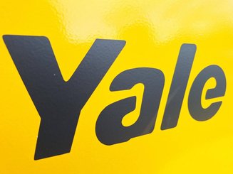 Four wheel front forklift Yale GDP70VX