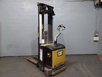 Pedestrian pallet stacker Caterpillar NSV16Ni