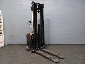 Pedestrian pallet stacker Caterpillar NSV16Ni - 6