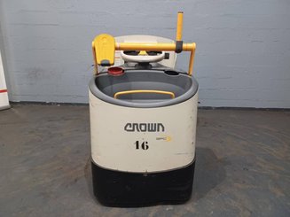 Low-level order picker Crown GPC3020