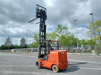 Four wheel front forklift Heli CPD50