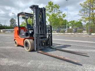 Four wheel front forklift Heli CPD50