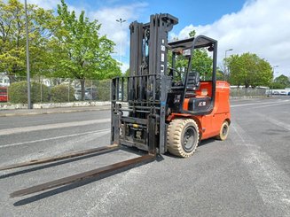 Four wheel front forklift Heli CPD50