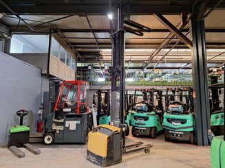 Pedestrian pallet stacker Mitsubishi SBP16N2I