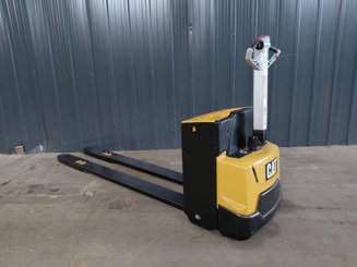 Pedestrian pallet truck Caterpillar NPP20N2
