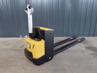 Pedestrian pallet truck Caterpillar NPP20N2