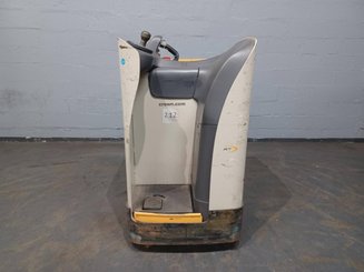 Stand-on pallet truck Crown RT4020-2.0 - 3