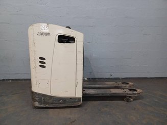 Stand-on pallet truck Crown RT4020-2.0 - 1