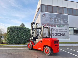 Four wheel front forklift Hangcha XF55D