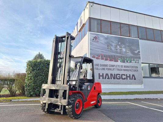 Four wheel front forklift Hangcha XF55D - 1