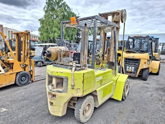 Four wheel front forklift Clark GPM30 - 3