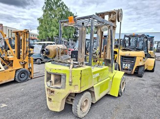 Four wheel front forklift Clark GPM30