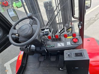 All-terrain forklift Hangcha TT25-4