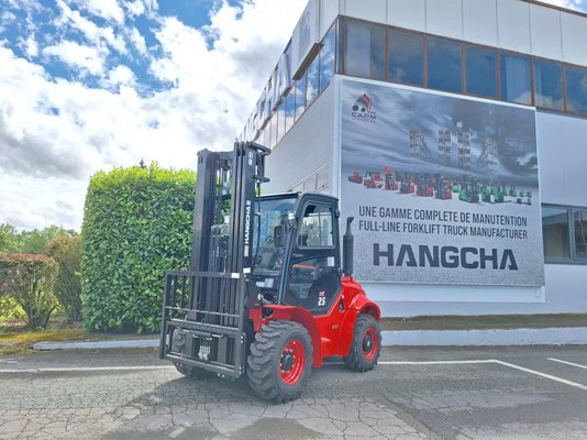 All-terrain forklift Hangcha TT25-4 - 1