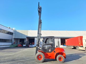 All-terrain forklift Hangcha TT35-2
