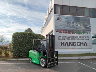 Four wheel front forklift Hangcha AE30-I - 1