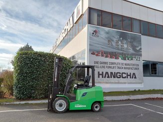Four wheel front forklift Hangcha AE30-I - 2