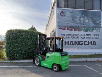 Four wheel front forklift Hangcha AE30-I